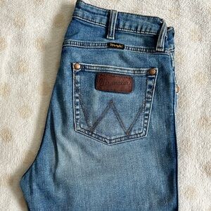 Wrangler Women’s High Rise Retro Trouser Boot Jeans